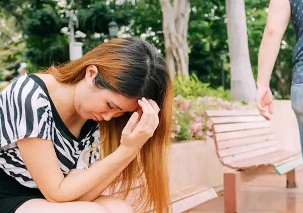 出轨女人自述:回归家庭后一年,三种心态的改变让我无法好好生活