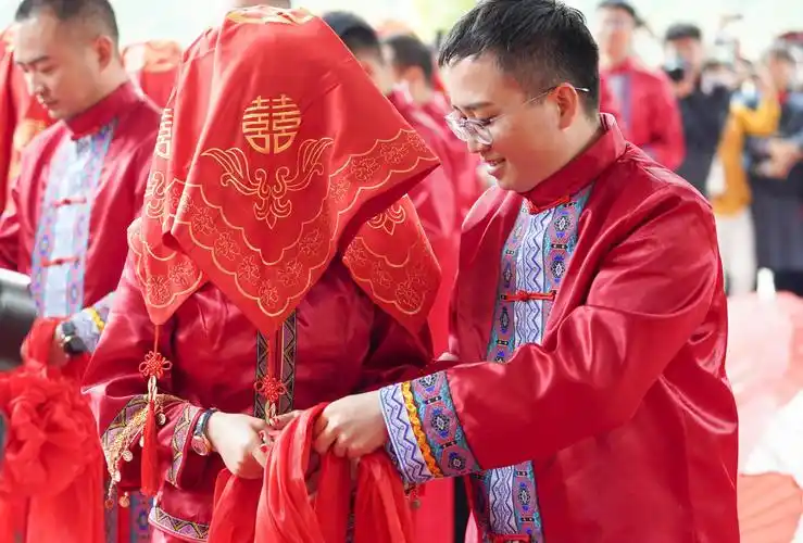 小蜜蜂酿造乡村甜蜜生活|石柱|重庆市_新浪新闻