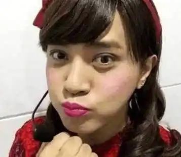 男明星涂上口红!杨洋太妖孽,张艺兴还妖娆,鹿晗却毫无违和感!