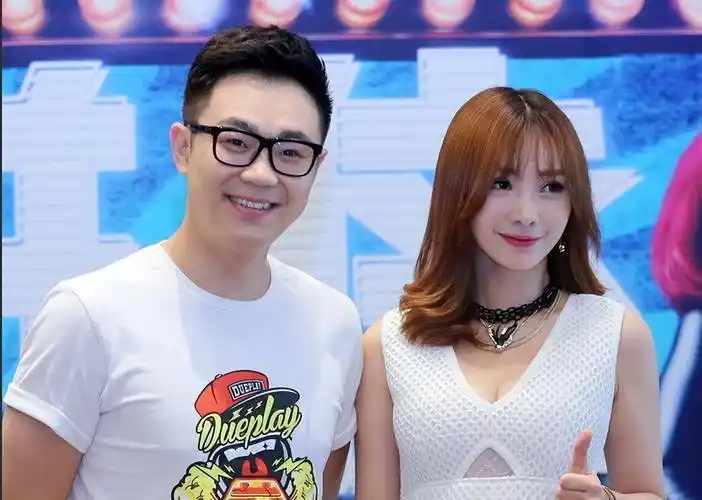 "人间温暖"大张伟:表白贾玲主动为其写歌,揭真人秀内幕打抱不平_柳岩