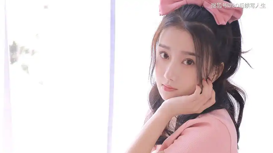 高颜值小姐姐,你喜欢吗?美女电脑高清桌面壁纸!