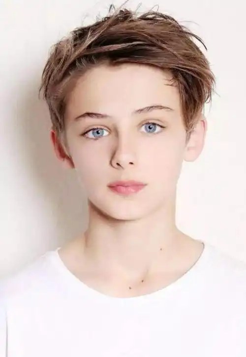 被封为世界最帅的小男孩就问你服不服看完这照片服了