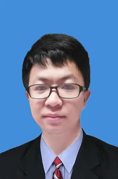 高手帮忙ps成正装半身照!谢谢