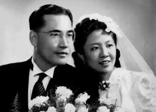 汪精卫夫人陈璧君,一生为其留下6个子女,一人夭折,其他5个均成人.