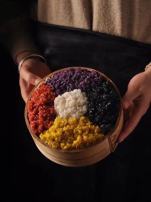 五色糯米饭