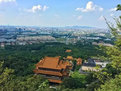 南京这座万年火山里竟藏了一个百年斜塔堪称世界第一