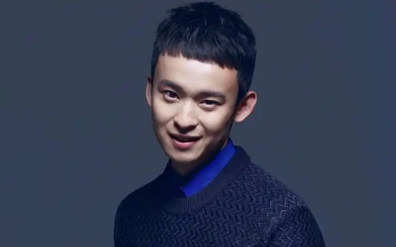 90后男演员董子健写真电脑壁纸