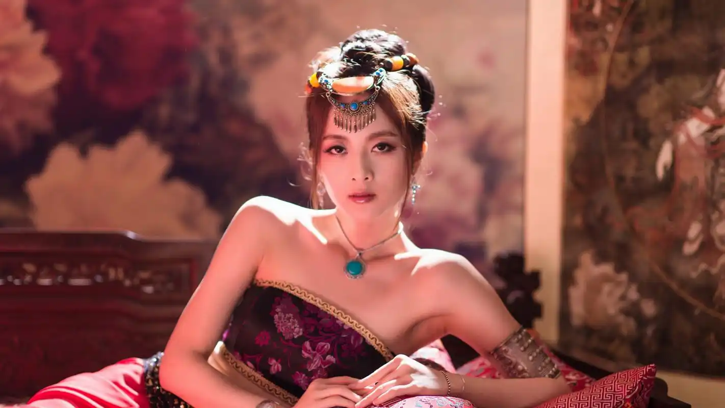 红色古风古典美女性感唯美电脑桌面壁纸_美女壁纸_壁纸下载_美桌网