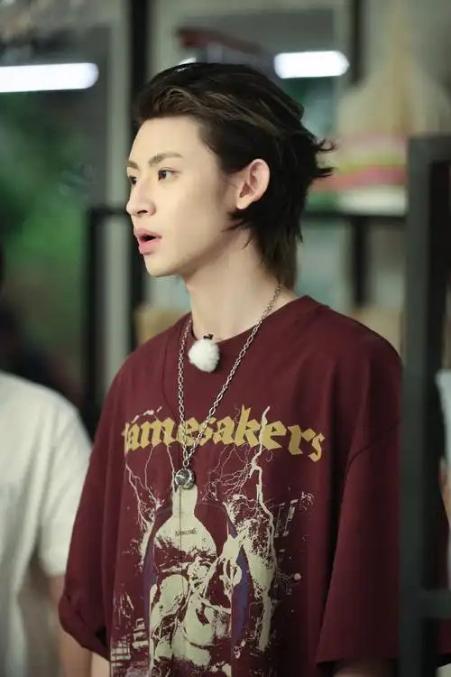 小鬼王琳凯超话