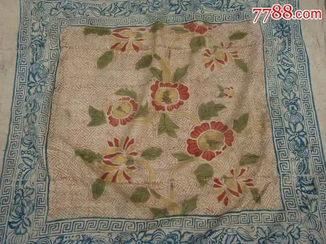 清代蜡染花卉纹大包袱