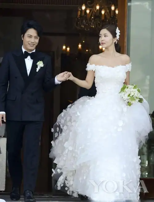 韩载锡欧巴大婚 张东健李泰兰撑场