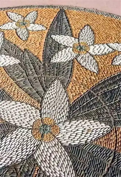 院子里铺鹅卵石,美到让邻居都嫉妒