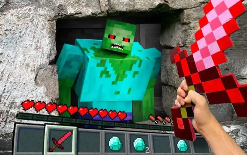 我的世界真人版!砍僵尸还能得到藏宝图?