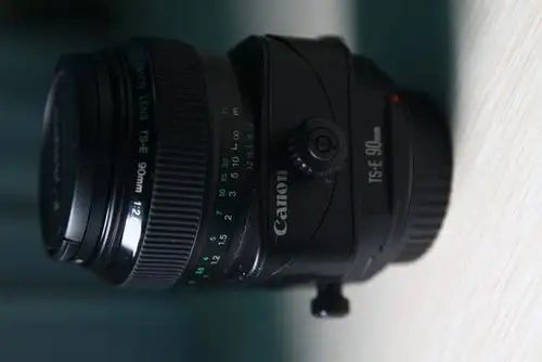 【九成新】出售自用佳能90mm移轴镜头