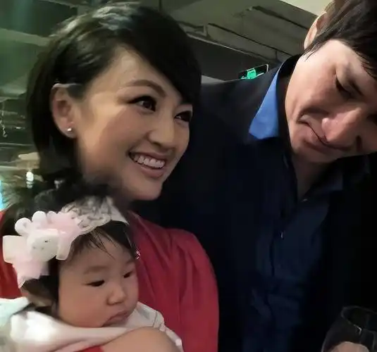 美女罗海琼:曾是舞蹈演员,37岁嫁进豪门,是演员也是好妈妈_费麒_婚礼