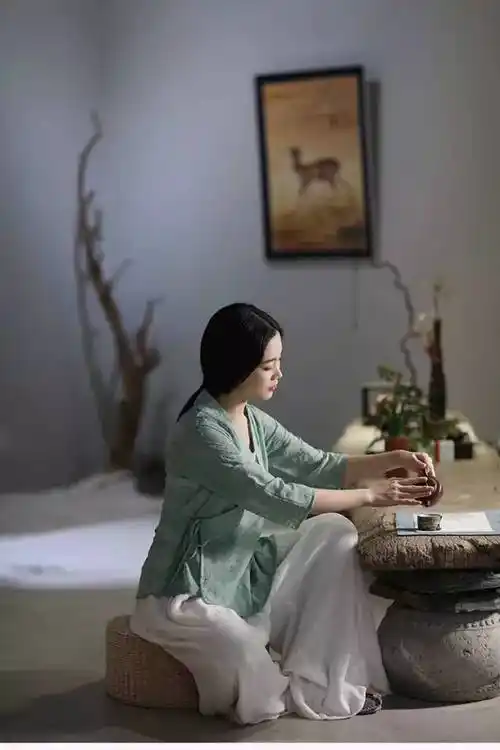 喝茶的女人有多美?妥妥迷倒你!
