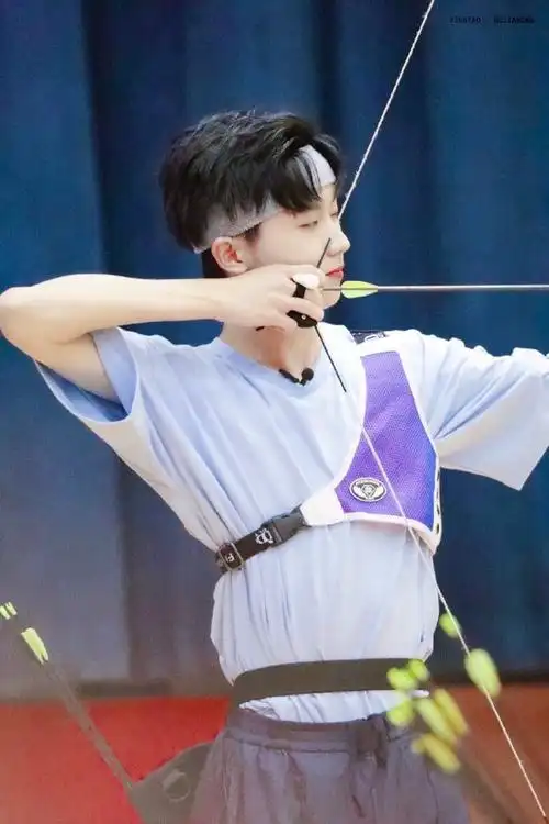 时代少年团射箭好帅