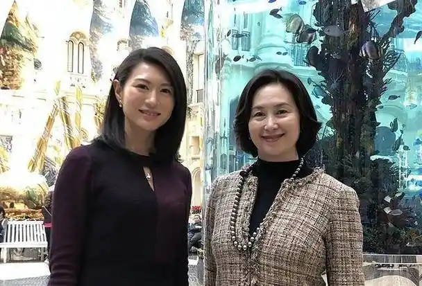 何超琼260亿身价香港女首富,许晋亨每月领200万生活费_张国荣_陈百强