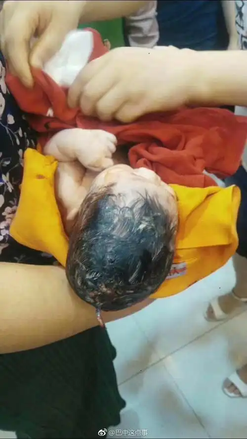 狠心母亲在超市厕所产子 将新生婴儿遗弃在保洁的小筐子