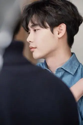 李钟硕 侧颜ヾ(≥63≤*)ヾ