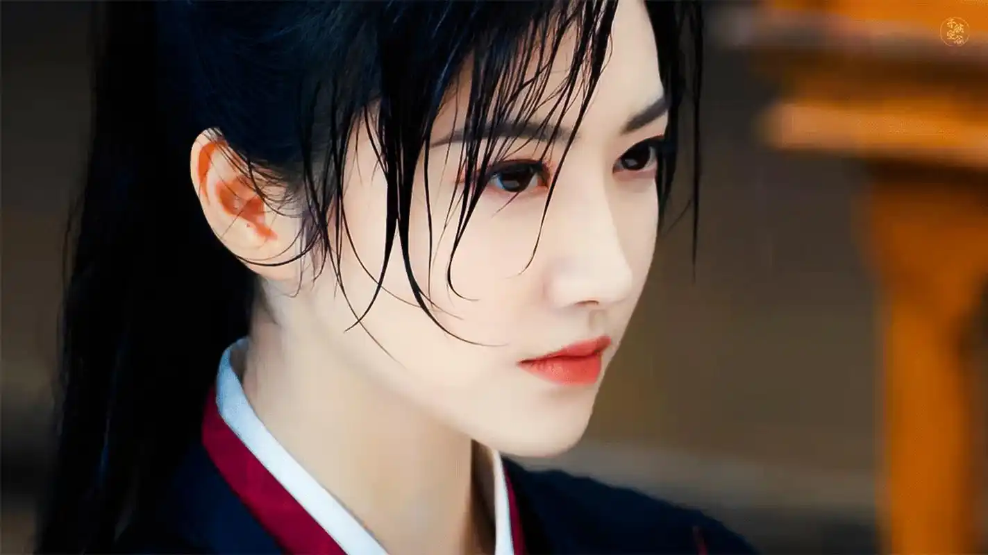 景甜新剧演飒女,又酷又美,大家快去看.网友:婴儿肥都没了.