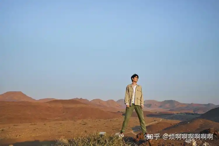 有没有朱一龙背影照或者远景照可以当手机壁纸或者电脑桌面的多多益善