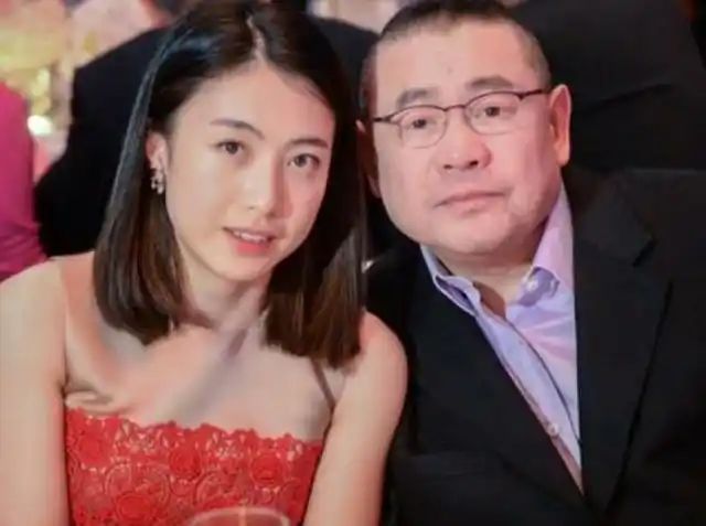 刘銮雄传奇的一生和原配爱恨纠葛原配临终都没原谅刘銮雄