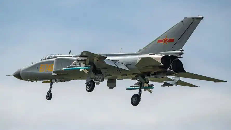 歼-8f 战斗机 - 空天君