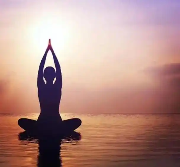 怎样才能让自己的心静下来,如何练习冥想让心静下来?