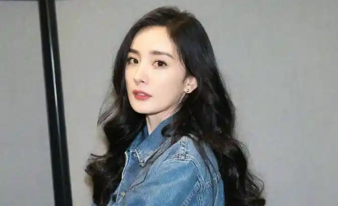 原创85后女明星还在内卷逆向生长越来越年轻杨幂可谓是佼佼者