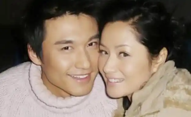 资料:1,瞿颖新浪访谈实录(2):男人工作时特别的帅(图)2,胡兵做客杨澜