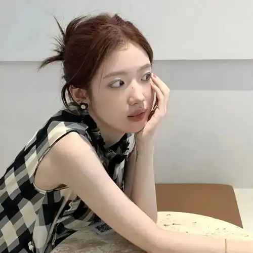 优质女头│还是想说谢谢你一直在我的身边… - 堆糖,美图壁纸兴趣社区