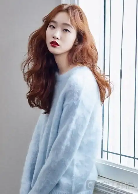 金高银(),1991年7月2日出生于韩国,韩国女演员,毕业于韩国艺术综合