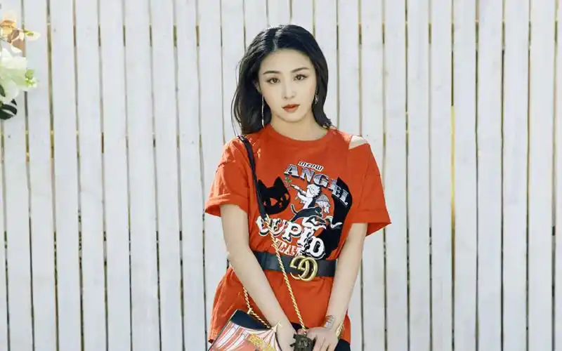 张含韵时尚魅力写真图片桌面壁纸高清大图预览1920x1200_大陆明星下载