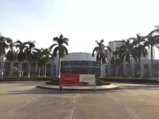 邝维煜纪念中学,太令人上头了!