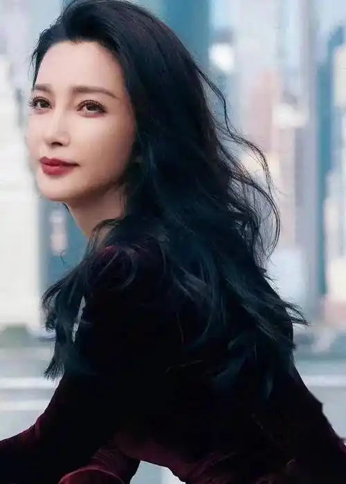 李冰冰美艳写真曝光,这身材让人难以忘怀!