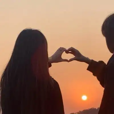 一对两张唯美真人情头头像