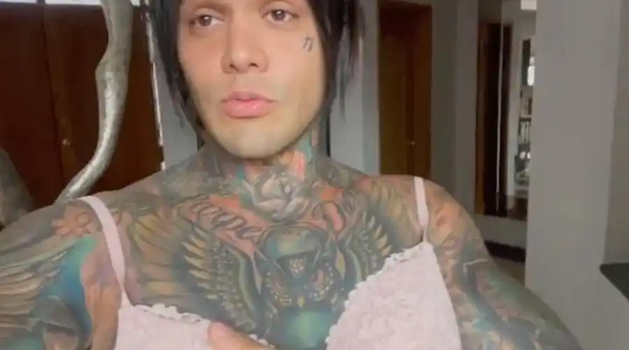 哥伦比亚男网红做隆胸手术 网友:太辣眼!