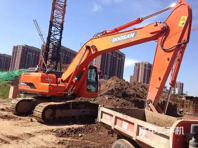 斗山dh2159e挖掘机