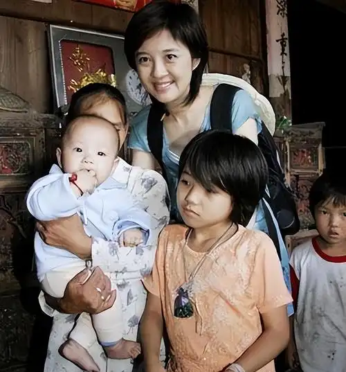 丁健让原配给小三让位