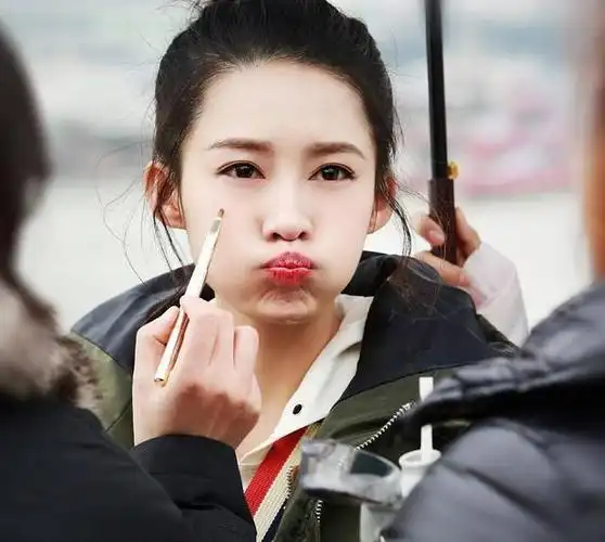 李沁:被国家培养9年戏曲,最后转投影视圈,吴京的话犹如警钟