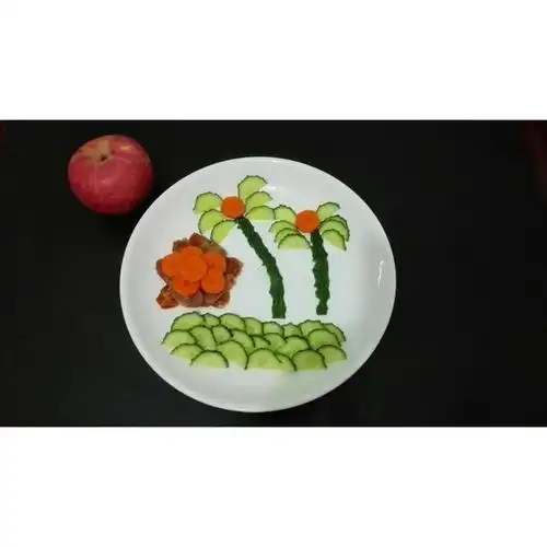 凉菜 黄瓜腊肠拼盘(简单快手) 橱间快乐做的黄瓜腊肠拼盘(简单快手)橱