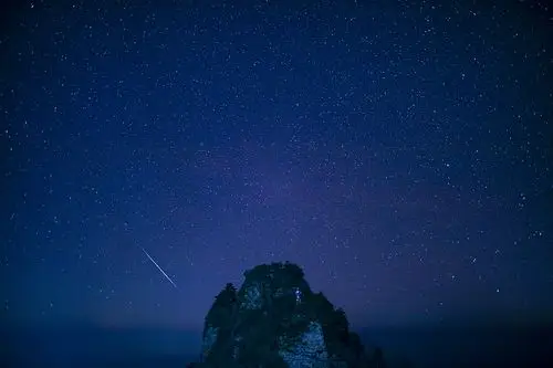 其它 2020追星之旅 写美篇      当天晚上本想拍摄武当山金顶的星空