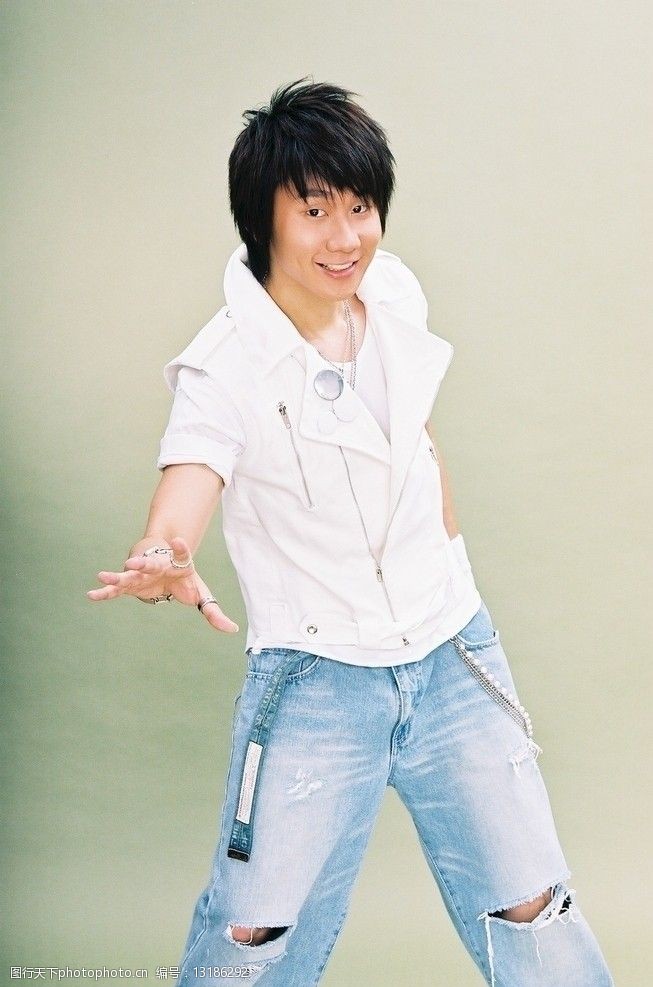 jj林俊杰媒体宣传照图片