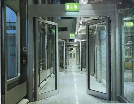 自动平开门机(90度感应门) > 多玛安保系统自动门   北京,上海,广州