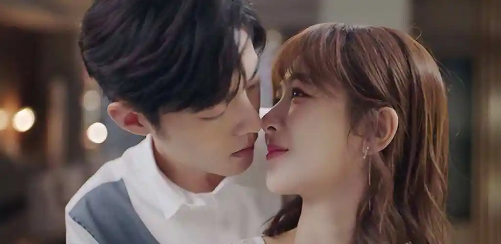 4顶流大瓜,蔡徐坤疑似恋爱,王俊凯被传退圈,肖战杨紫举止亲密_谢可