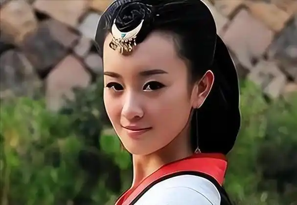 回顾:瘦到病态,动脸成瘾,强行装嫩,内娱的畸形审美真是刷新三观