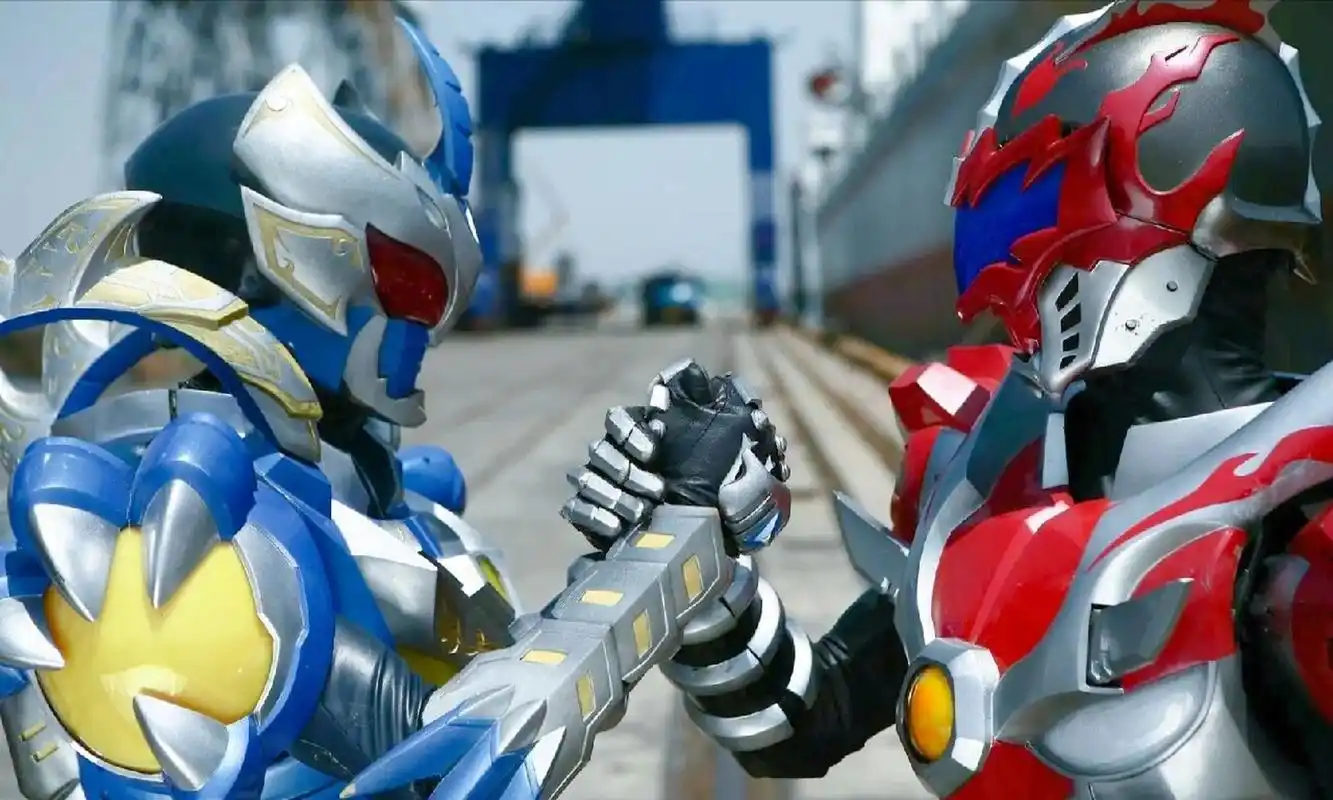 铠甲勇士炎龙侠剧照写真 《铠甲勇士》是中国特摄剧的开山之作,醉爱第