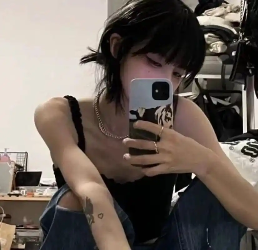 超a甜酷拽姐女生头像 我会永远做我自己 直到我死了为止 如果你不喜欢