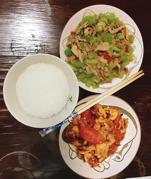 一个人也要好好吃饭